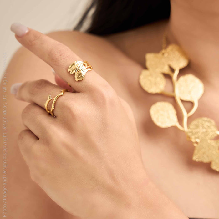 Bumi™ branch ring