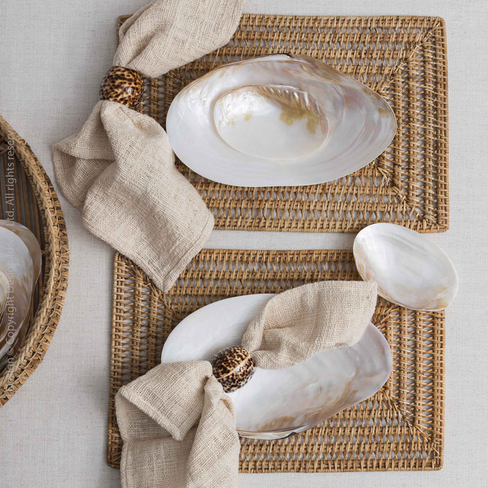Cala™ napkin rings (set of 4)