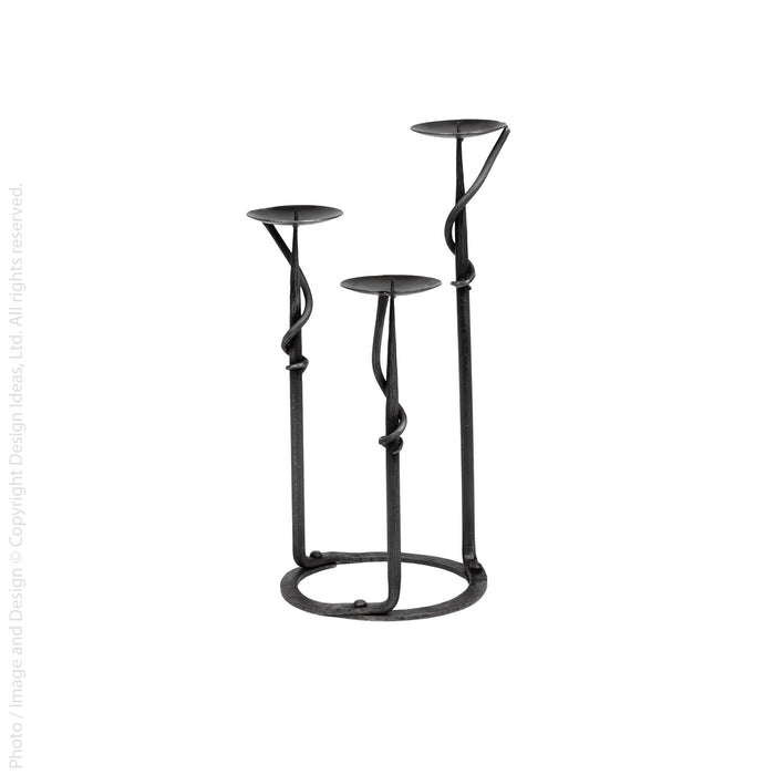 Triad™ pillar holder