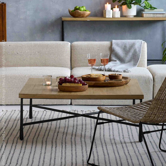 Valea™ coffee table