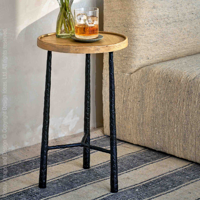 Valea™ round side table