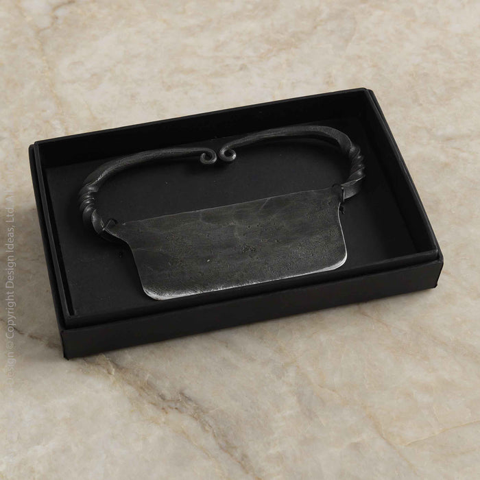 Norse™ cheese cleaver