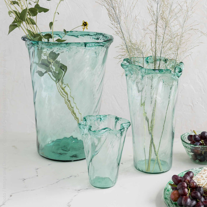 Nile River vase (13.8 in. - wave)