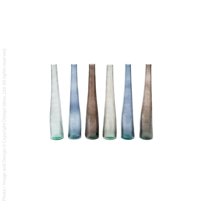 Floresta™ vase (19 in. - assorted)