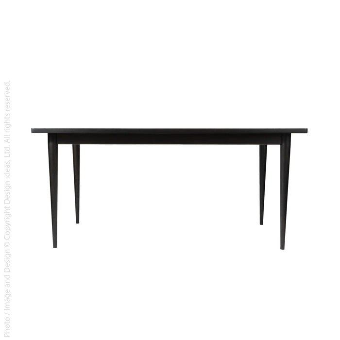 Oslo™ dining table