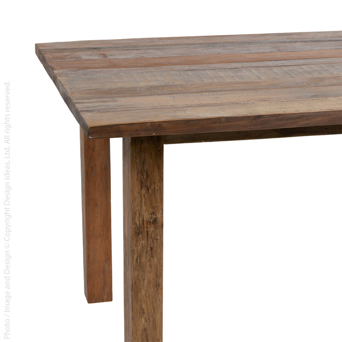 Barredo™ dining table