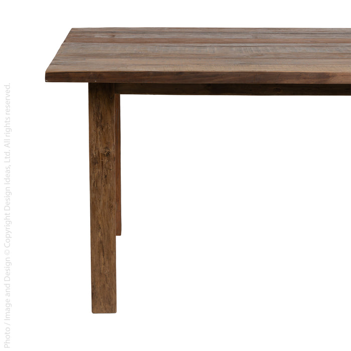 Barredo™ dining table