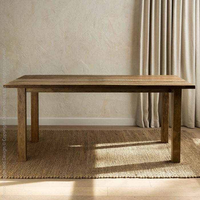 Barredo™ dining table