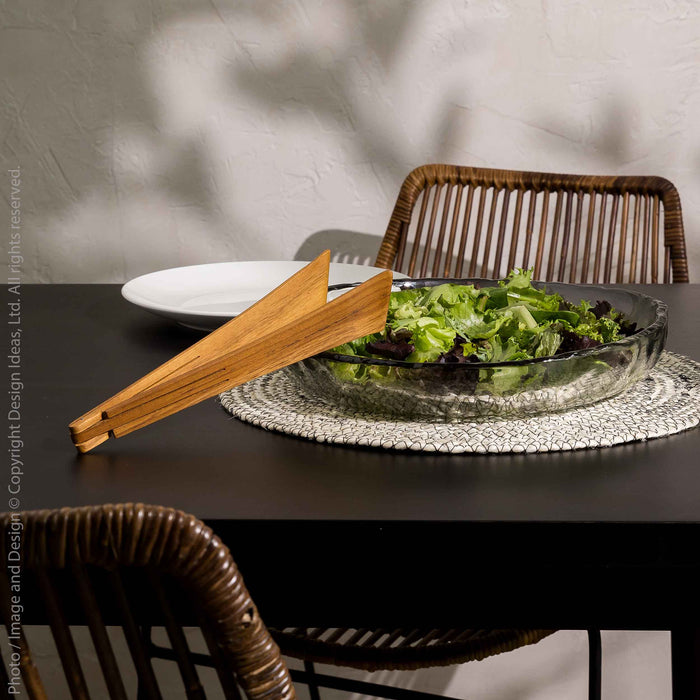 Chiku™ flat tongs