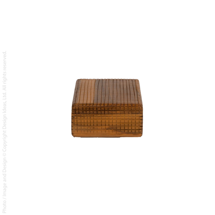 Aterra™ box x (8x5 in)