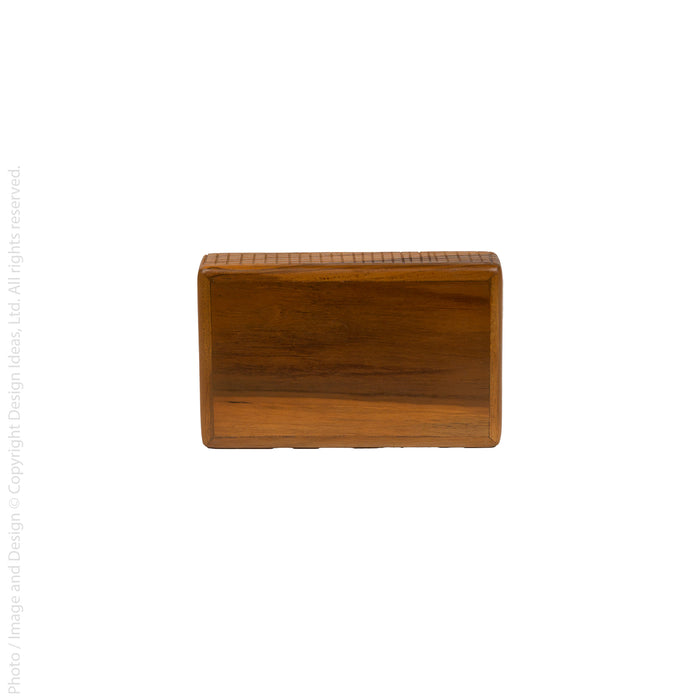 Aterra™ box x (8x5 in)