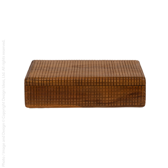 Aterra™ box x (11x7 in)