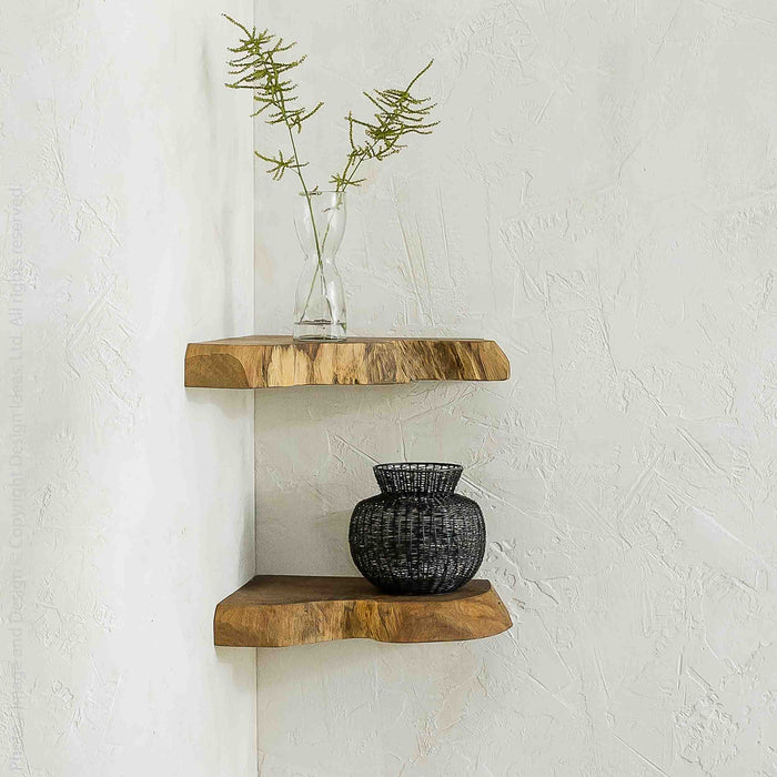 Takara™ live edge corner shelf (15.7 in)