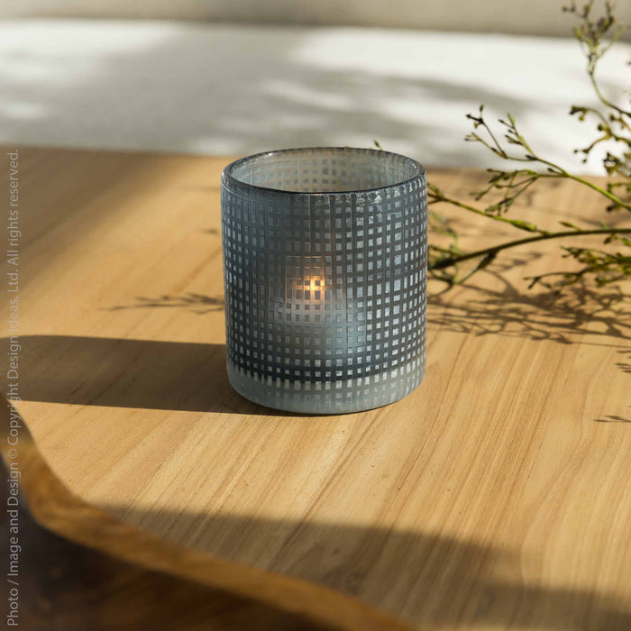Malli™ candleholder