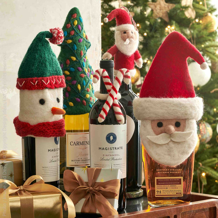 Lilliput™ wine topper (santa)