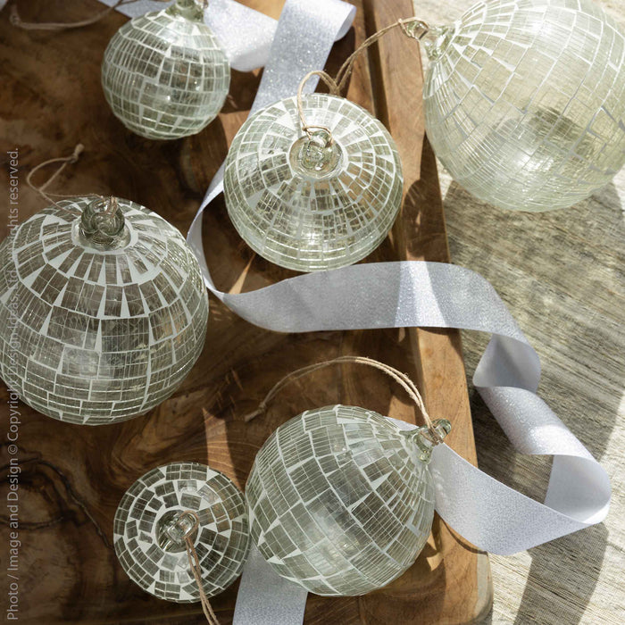 Sillena™ ornament (5 in: set of 4)