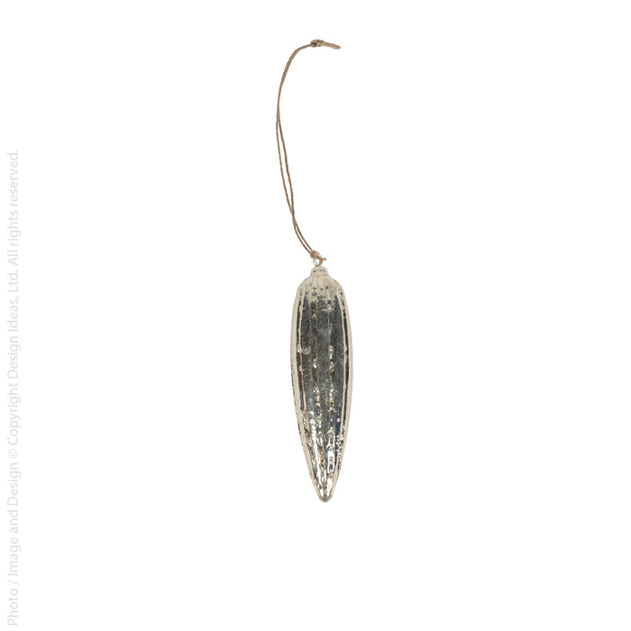 Norynne™ ornament (risa)
