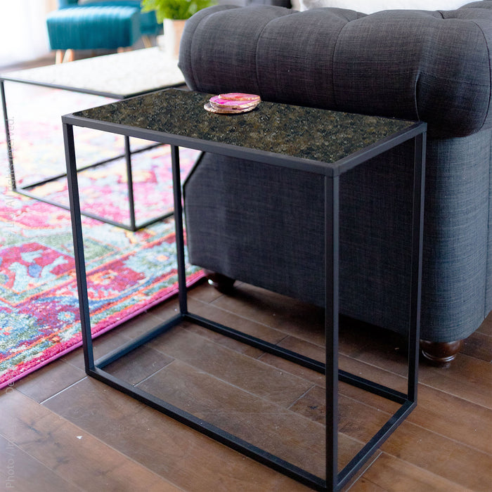 Pietra™ side table (rectangle: crushed glass)