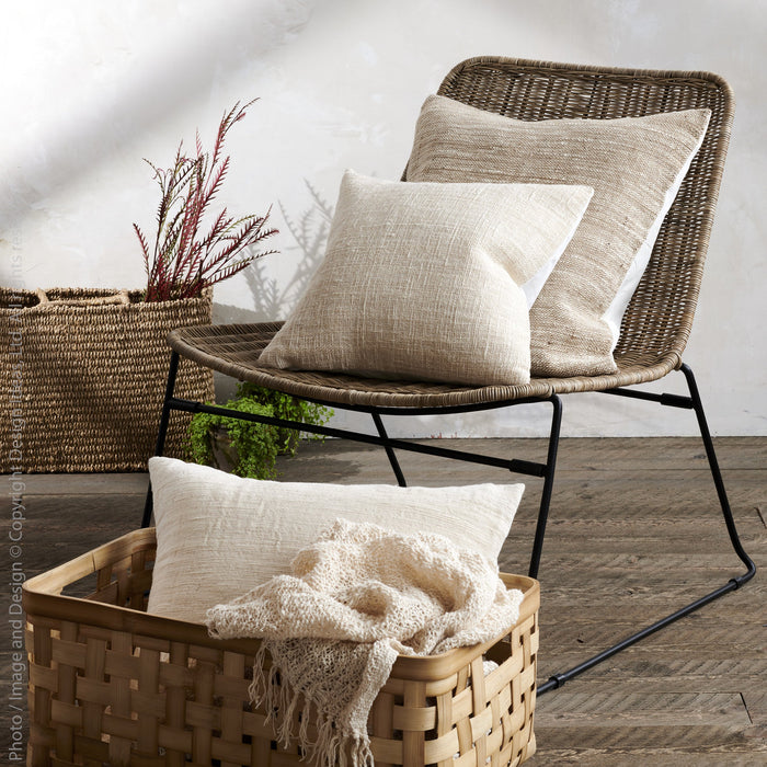 Capri™ cushion cover (tight: 20 x 20 in.)