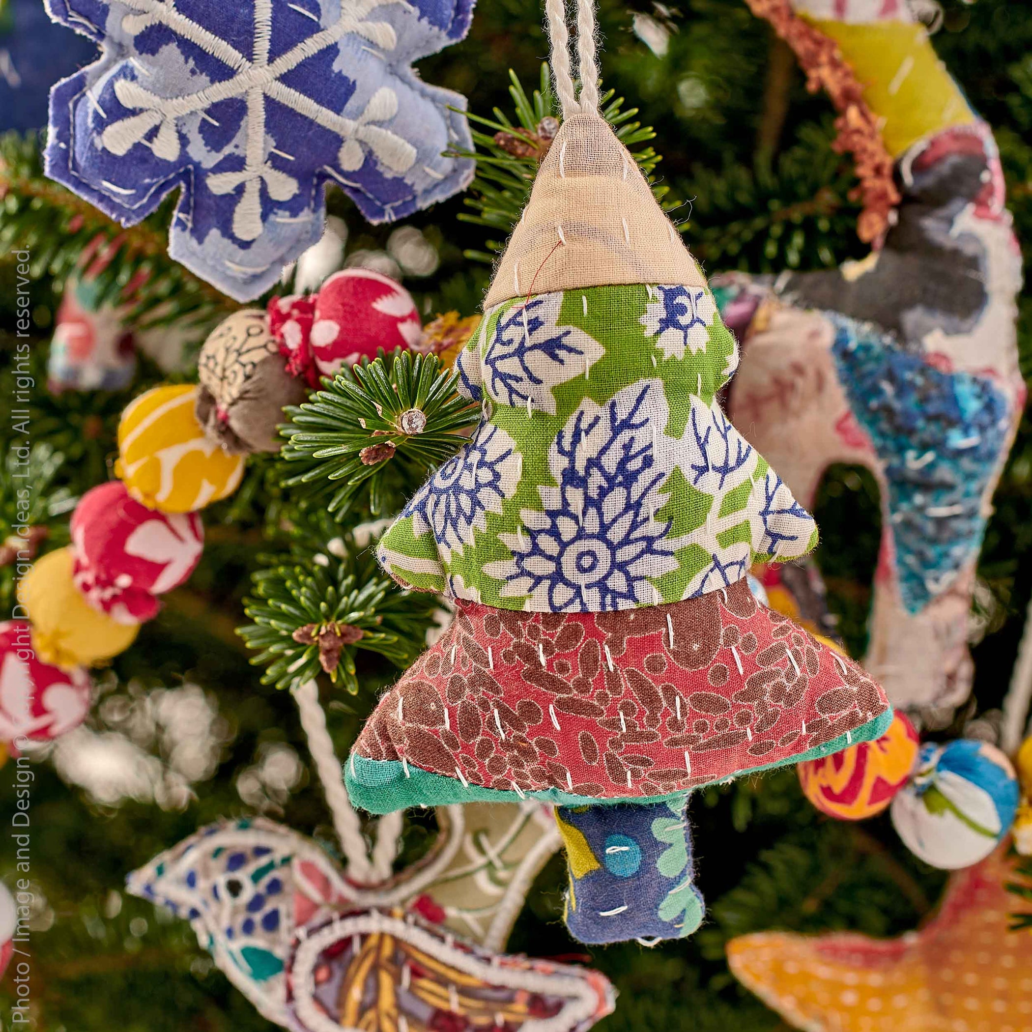 Patchwork™ ornament (tree) — Design Ideas