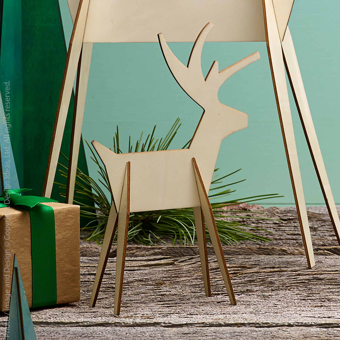 Alpine™ reindeer (9 in.)