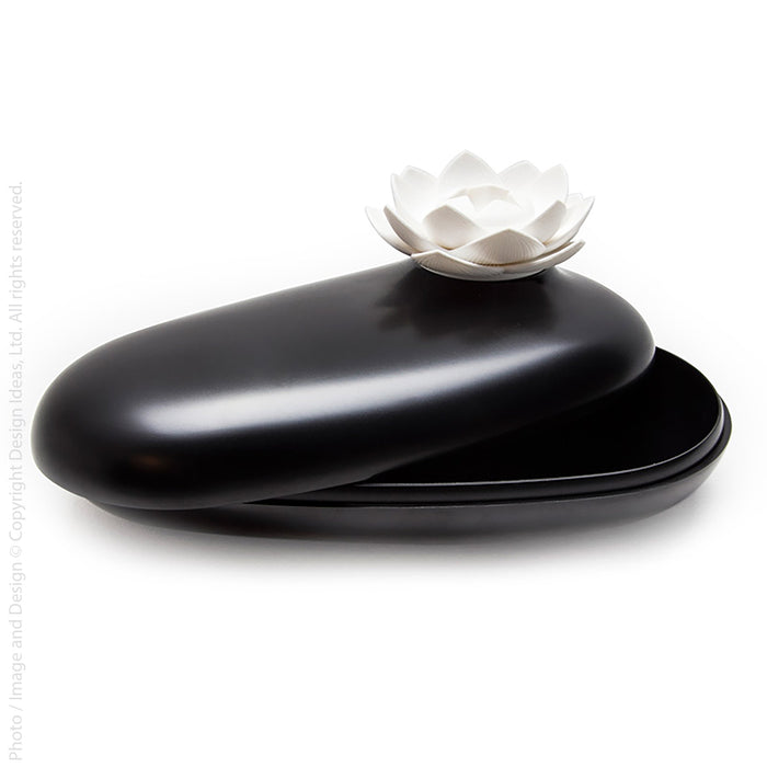 Lotus pebble box